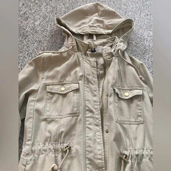 H&M Light Spring Jacket - Picture 2 of 6